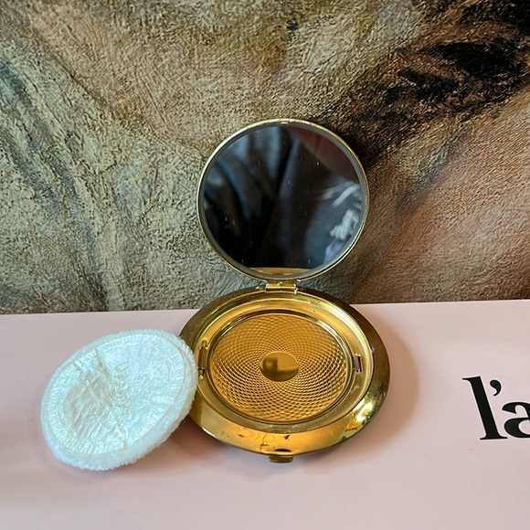 Vintage Dorothy Gray Makeup Compact Goldtone Lipstick Powder - Picture 3 of 7